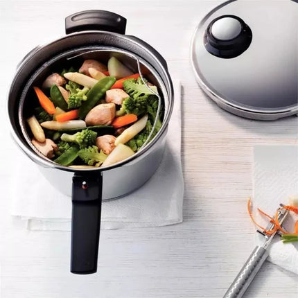 Fissler Vitavit Premium Schnellkochtopf mit Einsatz