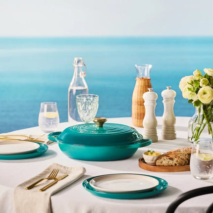 Le Creuset niedriger Bräter Campagnard Signature Bleu Riviera