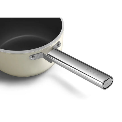 SMEG Stielkasserolle mit Keramikbeschichtung Creme 20 cm
