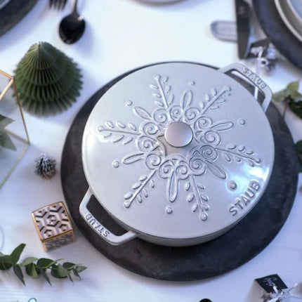 Staub Schmortopf Snowflake White 24 cm - 3,6 l
