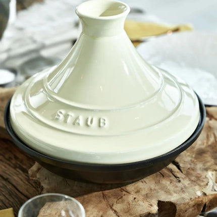 Staub Specialties Tajine Crème 28cm sfeer