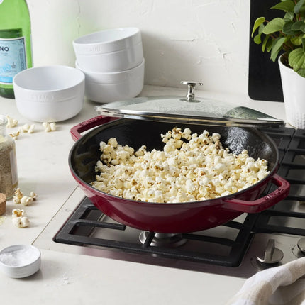 Staub Specialities Wok mit Glasdeckel Kirschrot 30cm