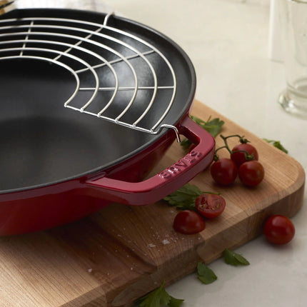 Staub Specialities Wok mit Glasdeckel Kirschrot 30cm
