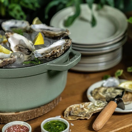 Staub Bräter La Cocotte Eukalyptus